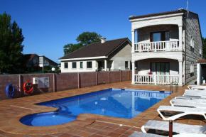 Отель Apartamentos Coral Do Mar III  Санхенхо